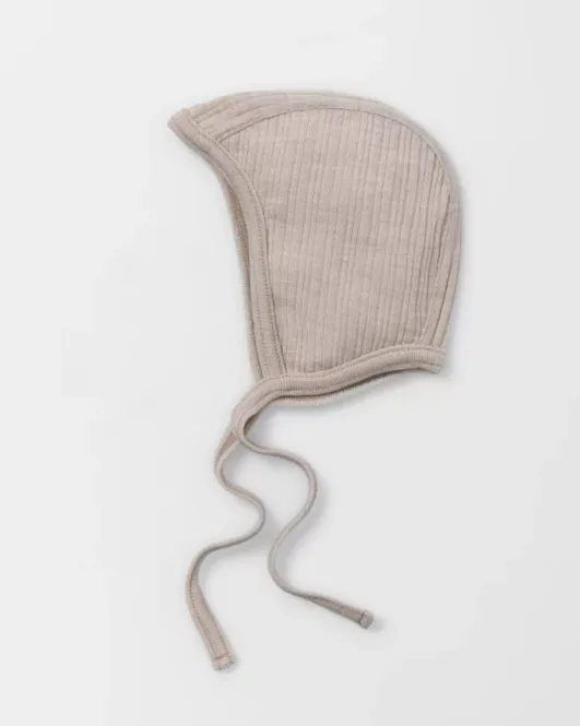 Hovedbilde Lillelam Babyhat August, Lys Beige